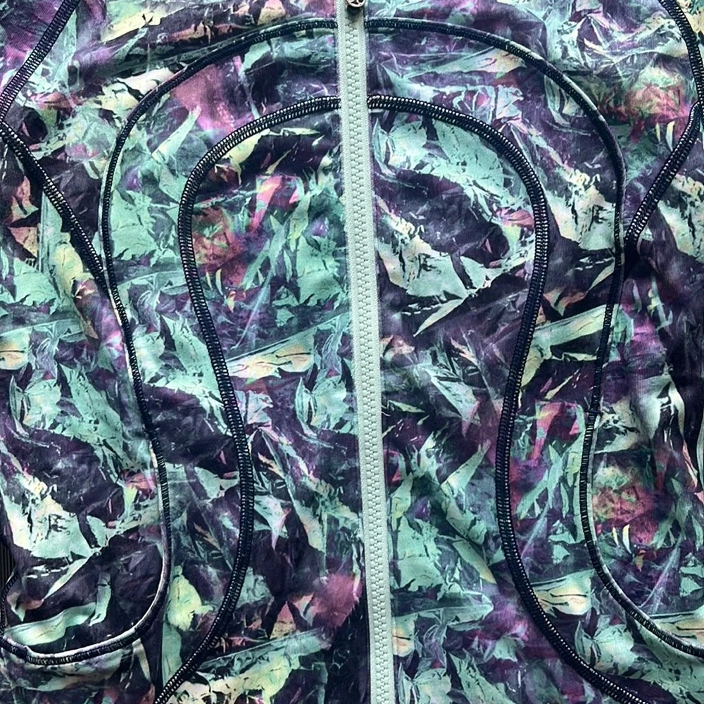 Lululemon | Find Your Bliss Jacket | Size 4